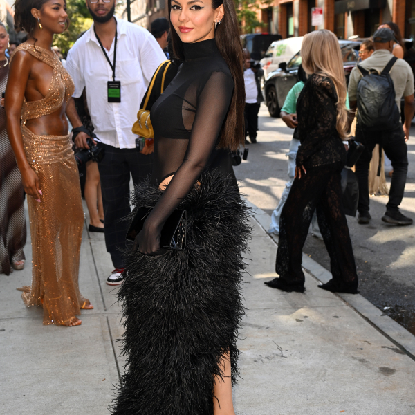 Bronx and Banco fashion photo 7