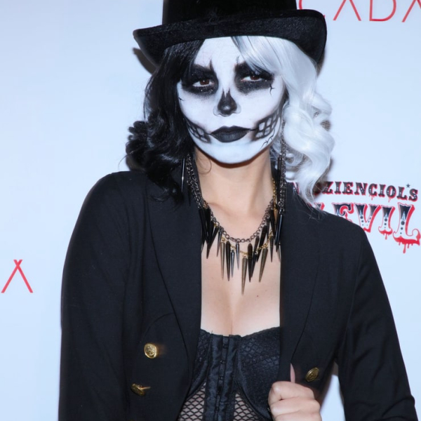 Darren Dzienciol's CARNEVIL Halloween Party photo 8