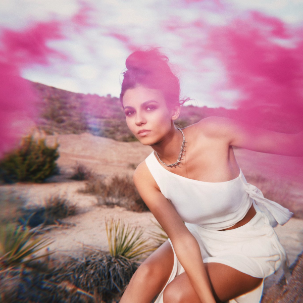 Taylor Kahan photo 4