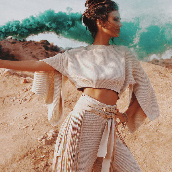 Taylor Kahan photo 2